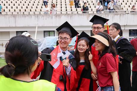 http://www.scu.edu.cn/__local/E/C0/38/11CC4ED4E2930036D61A9084433_0A8C36D2_1A951.jpeg