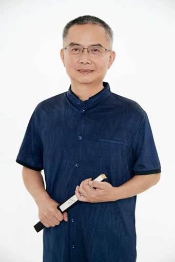 AI时代的品牌营销传播：精神符号建构与智能共生
